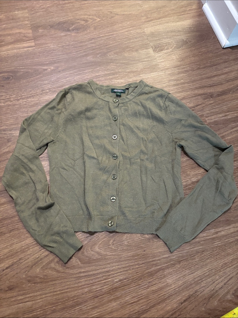 Wild Fable Olive Green Button Cardigan cropped M womens
